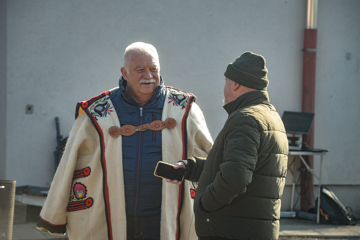 CZT_7593