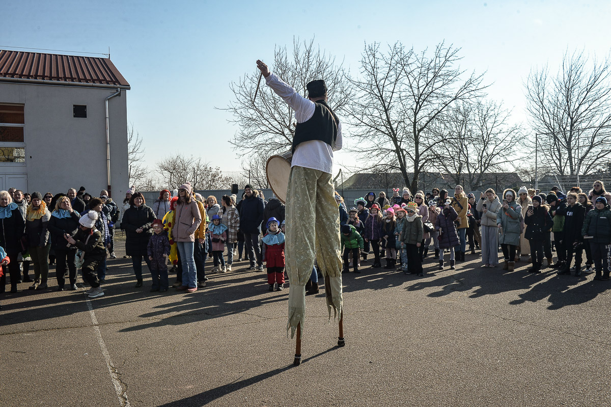 CZT_7785